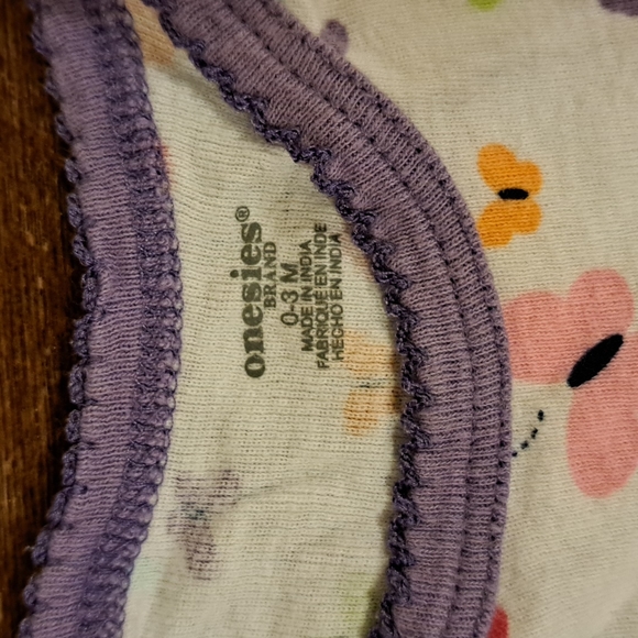 0-3 months girl onsie, onsies brand,Gerber. - Picture 4 of 6